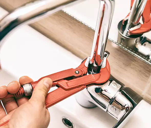 Expert Leak Repair Plumber in Bloomington, CA